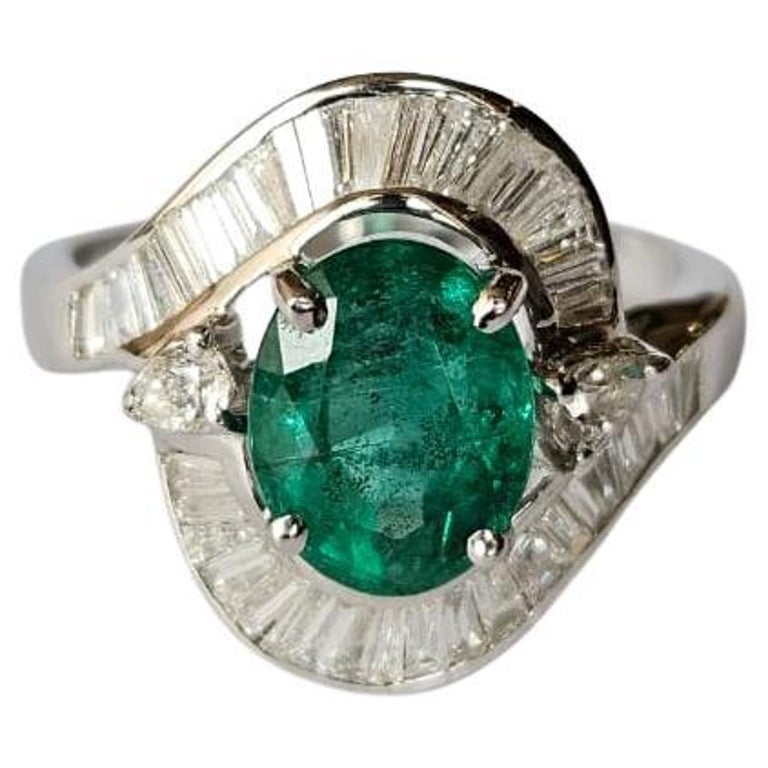 Bague de fiançailles en or 18 carats, émeraude naturelle de Zambie de 2,14 carats et diamants - En vente sur France