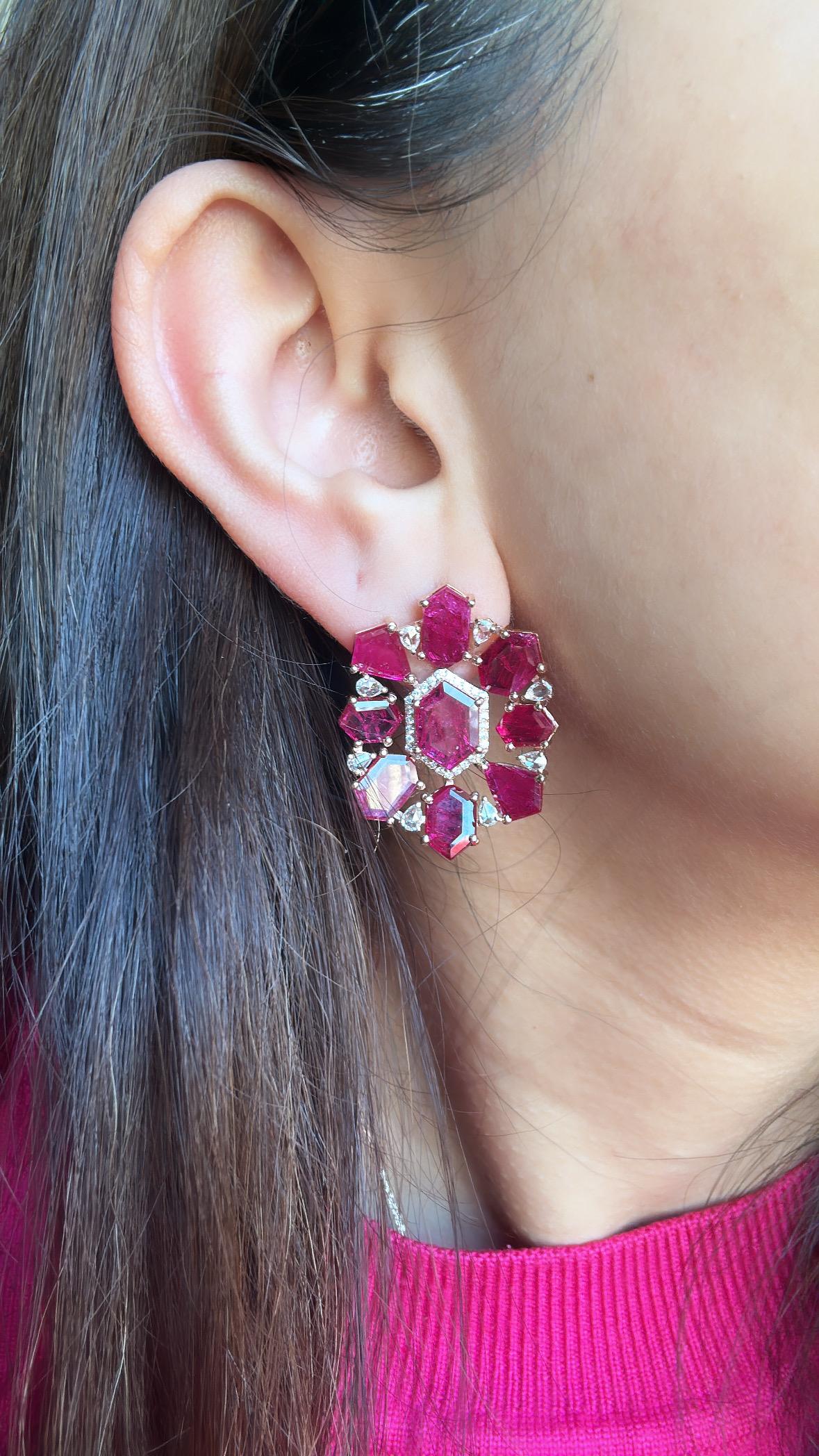 Set in 18K Gold, 21.78 carats, natural Mozambique Ruby & Diamonds Stud Earrings 3