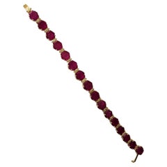 Set in 18K Gold, 21.83 carats, natural Mozambique Ruby & Diamond Modern Bracelet