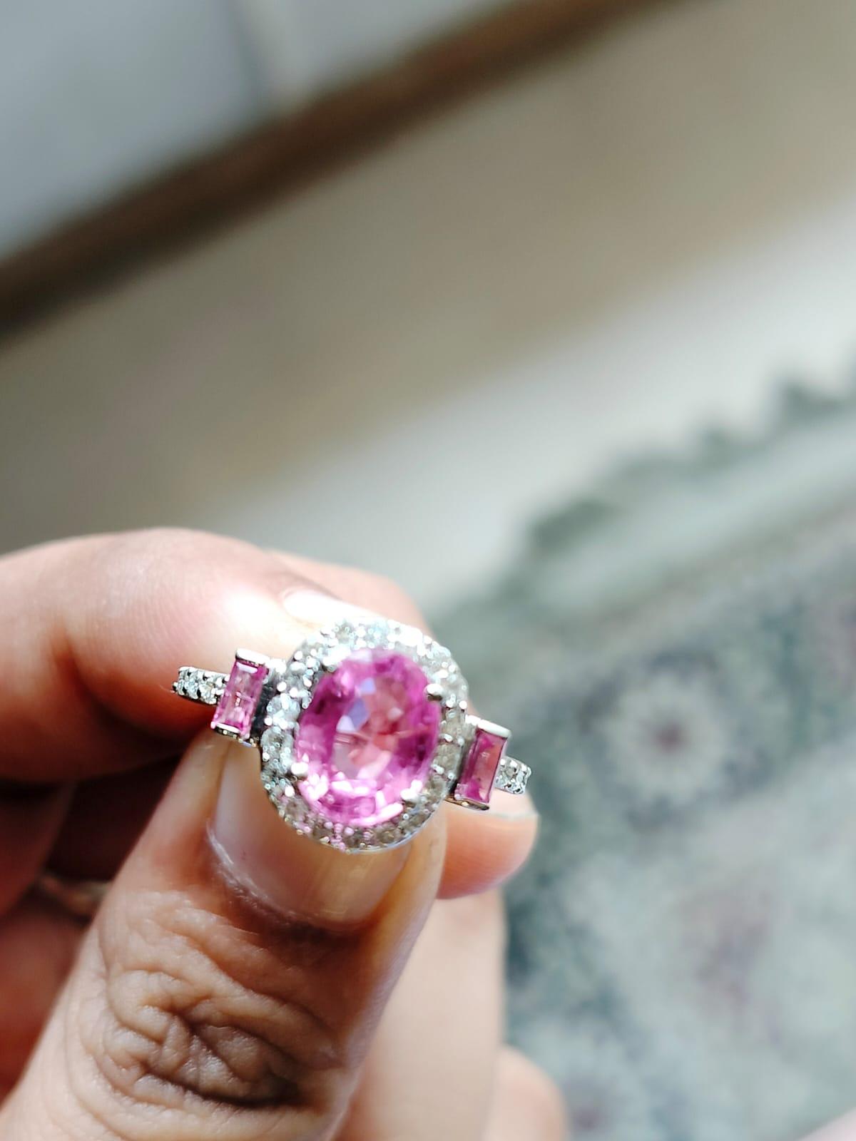 Set in 18K Gold, 2.32 carats, Ceylon Pink Sapphires & Diamonds Engagement Ring  For Sale 3