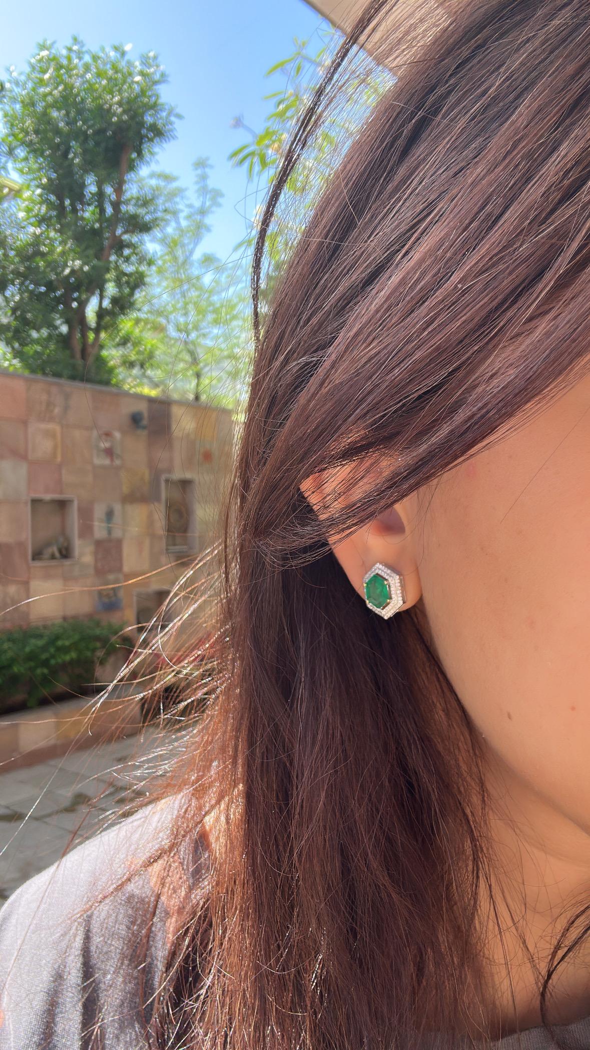 Set in 18K Gold, 2.42 carats, natural Zambian Emerald & Diamonds Stud Earrings For Sale 6