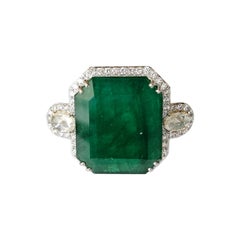 Set in 18K Gold, 24.51 carats Zambian Emerald
Rose Cut Diamond Engagement Ring