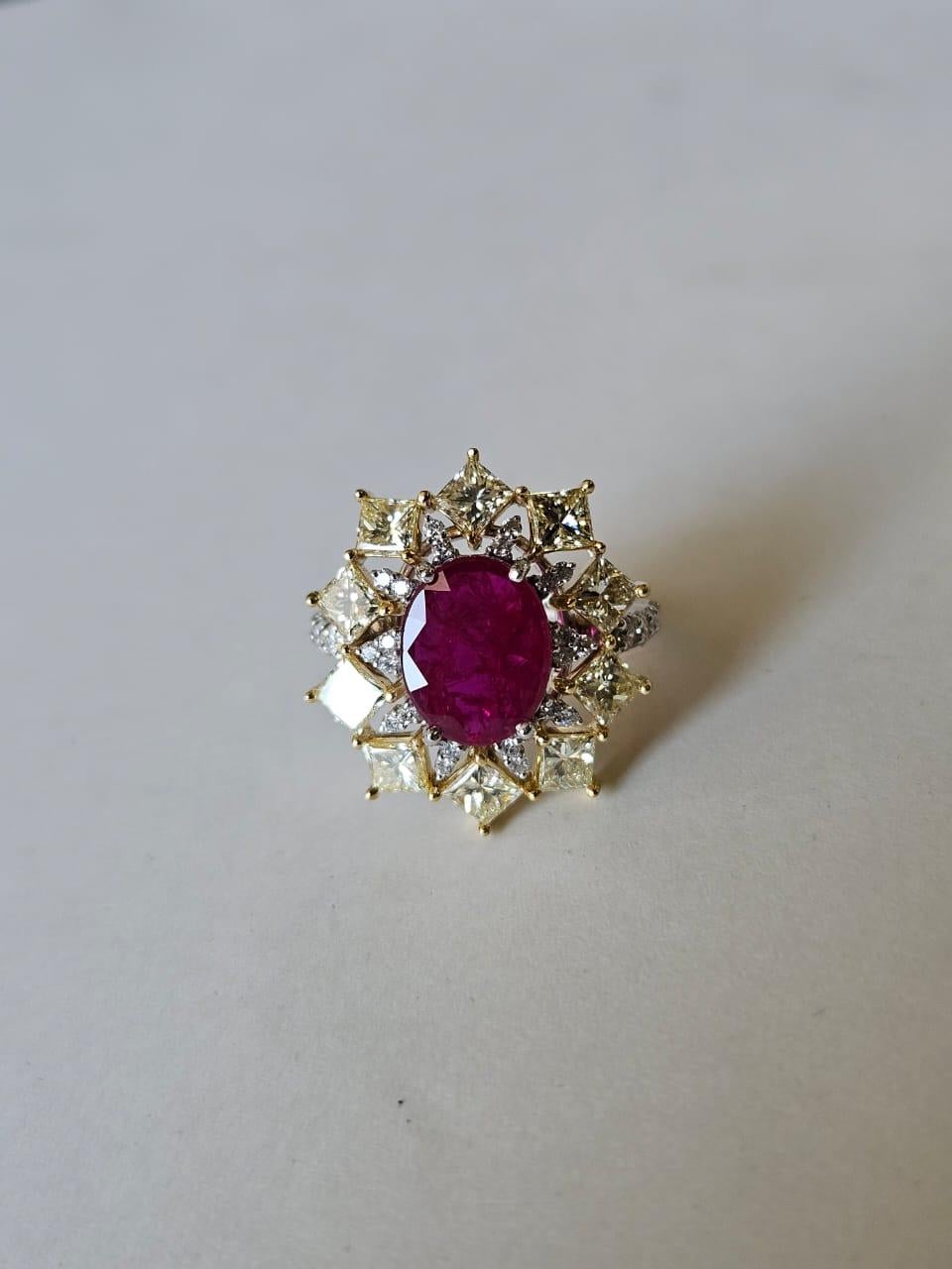 Verlobungsring aus 18 Karat Gold, 2,55 Karat, natürlicher Mosambik-Rubin und Diamanten für Damen oder Herren im Angebot