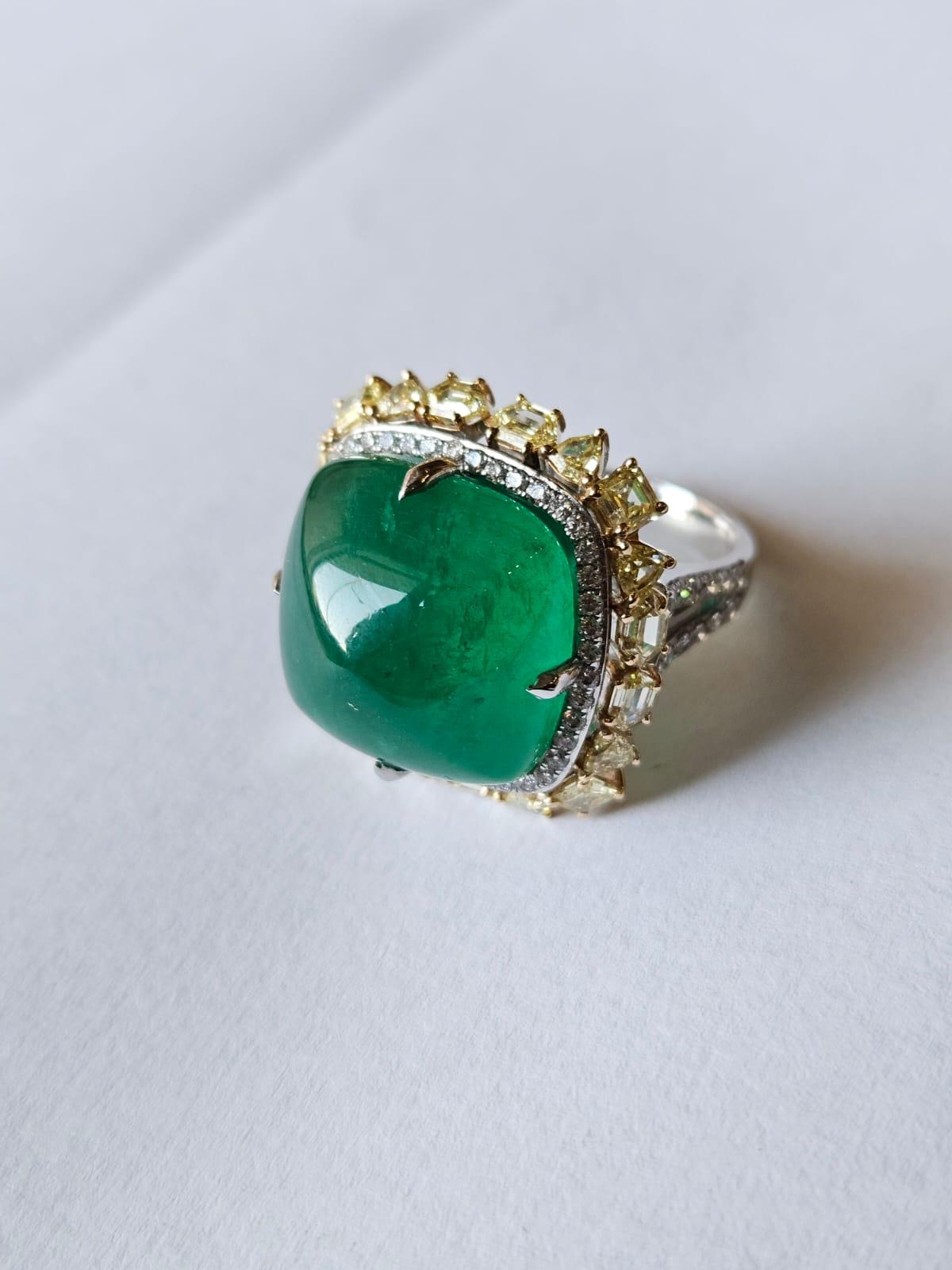 Cabochon Set in 18K Gold, 27.74 carats, Zambian Emerald cabochon & Yellow Diamonds Ring