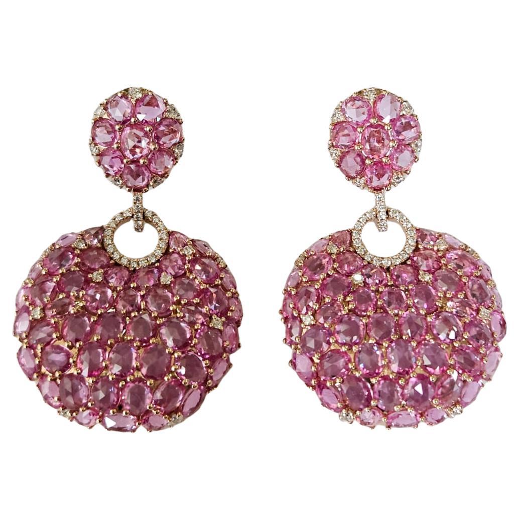 Pendientes Colgantes de Zafiros Rosas de Ceilán y Diamantes, engastados en oro de 18 quilates, 31,69 quilates en venta