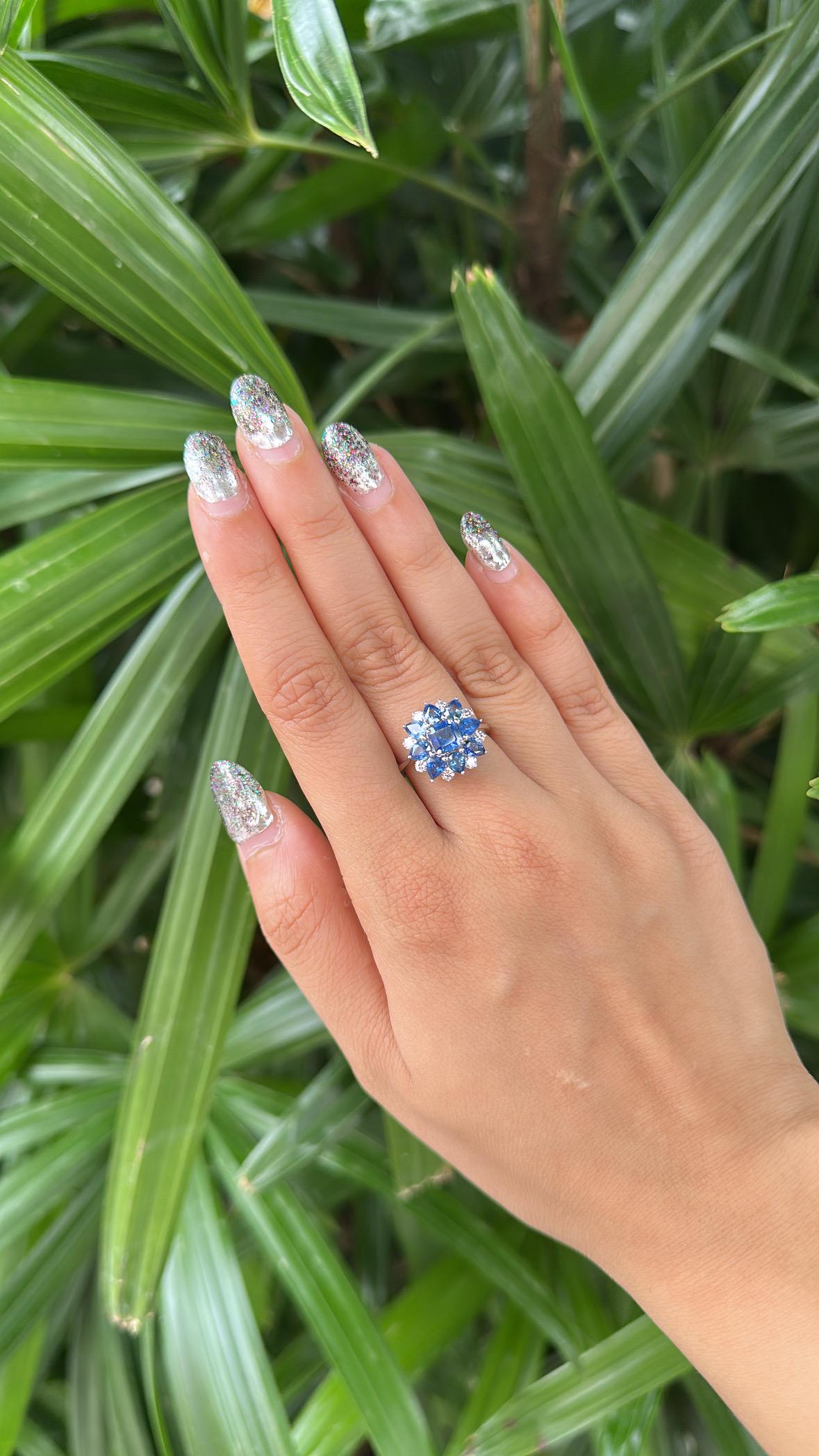 Verlobungsring aus 18 Karat Gold, 3,20 Karat, blaue Ceylon-Saphire und Diamanten im Angebot 4