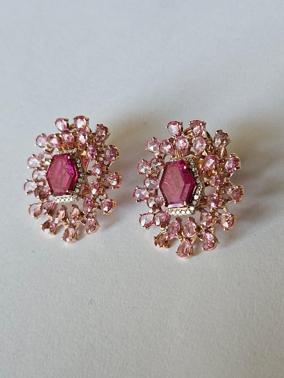 Set in 18K Gold, 3.53 carats Ruby, Pink Sapphires & Diamonds Stud Earrings For Sale 6