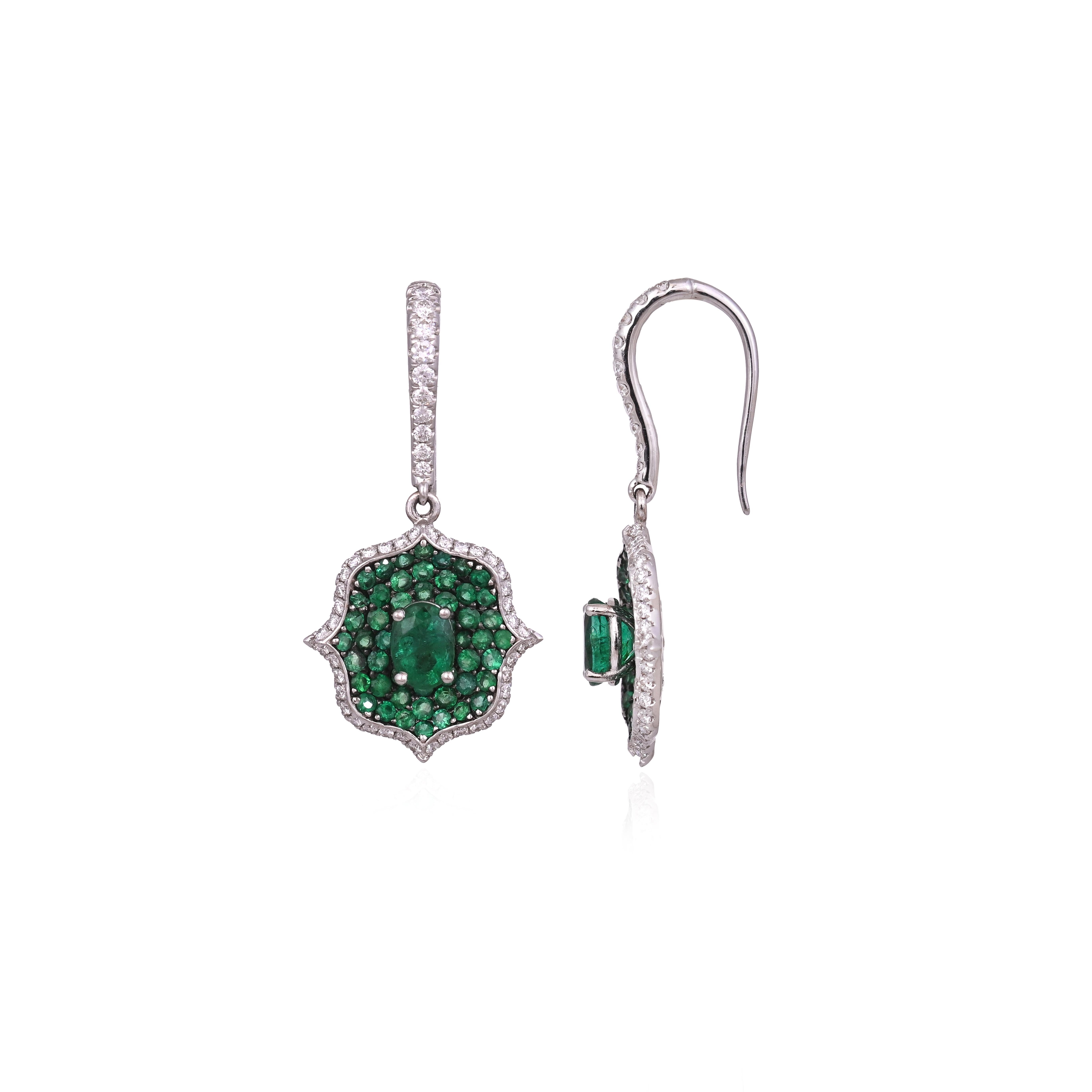 Set in 18K Gold, 3.57 carats, natural Zambian Emeralds & Diamonds Dangle Earring For Sale 5