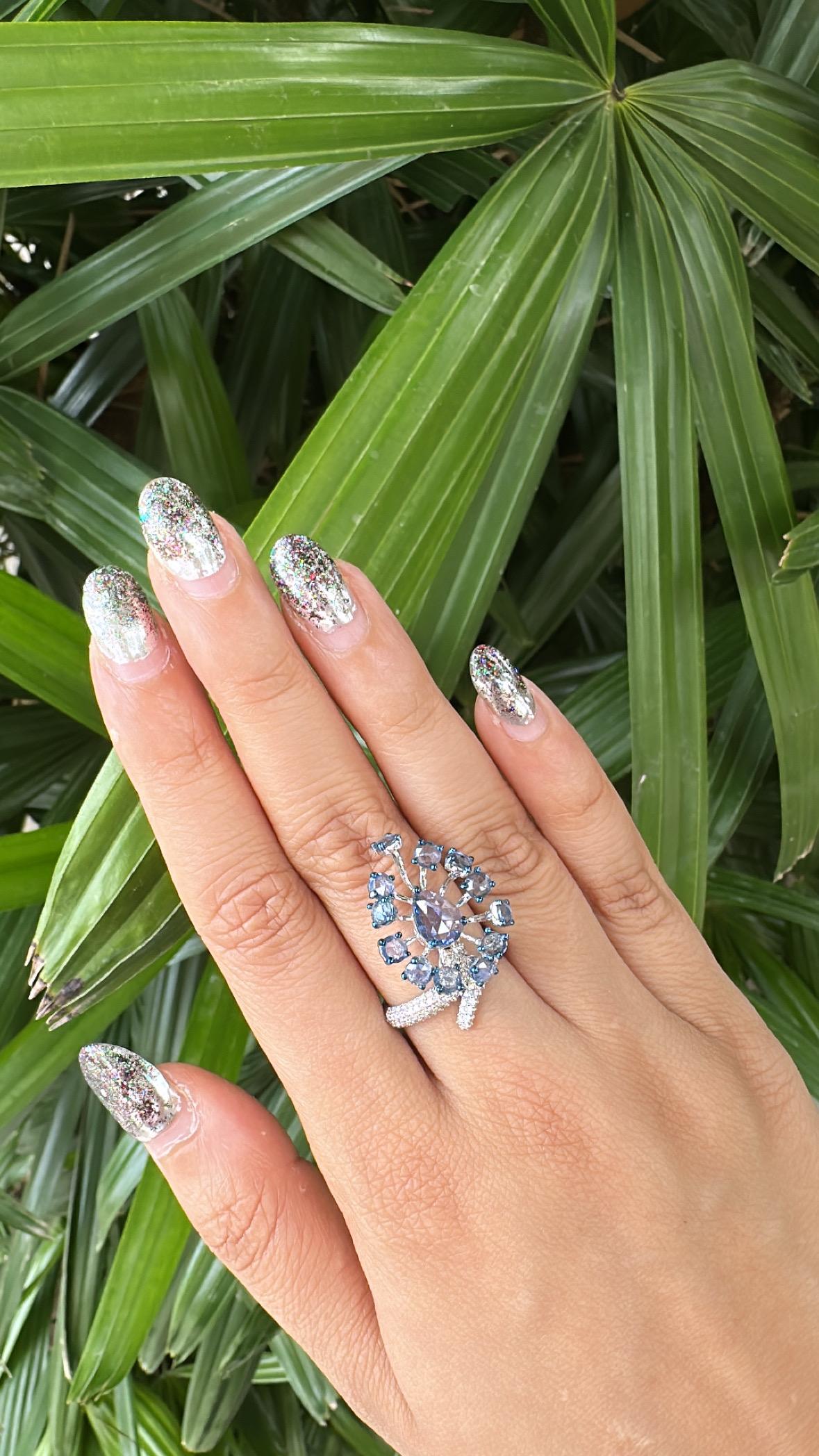 Cocktailring aus 18 Karat Gold, 3,66 Karat, blaue Ceylon-Saphire und Diamanten im Angebot 3