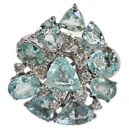 Anello di fidanzamento con tormaline Paraiba e diamanti in oro 18 carati, 3,98 carati in vendita