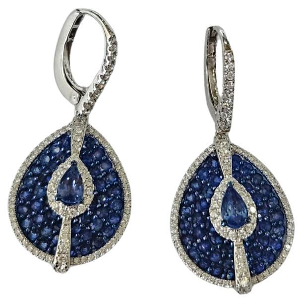 Set in 18K Gold, 4.02 carats, Ceylon Blue Sapphires & Diamonds Dangle Earrings For Sale