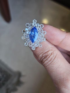 Bague de fiançailles en or 18 carats, saphir bleu et diamants taille rose de 4,05 carats