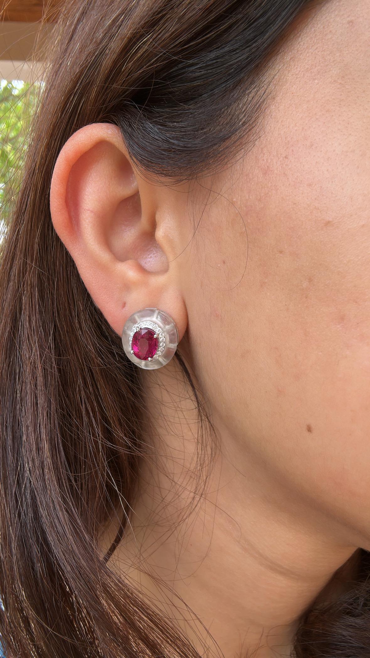 Art Déco Orecchini con rubellite, cristallo di rocca e diamanti, 4,71 carati, incastonati in oro 18 carati in vendita