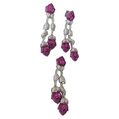 Set in 18K Gold, 4.84 cts Pink Sapphire, Ruby pendant