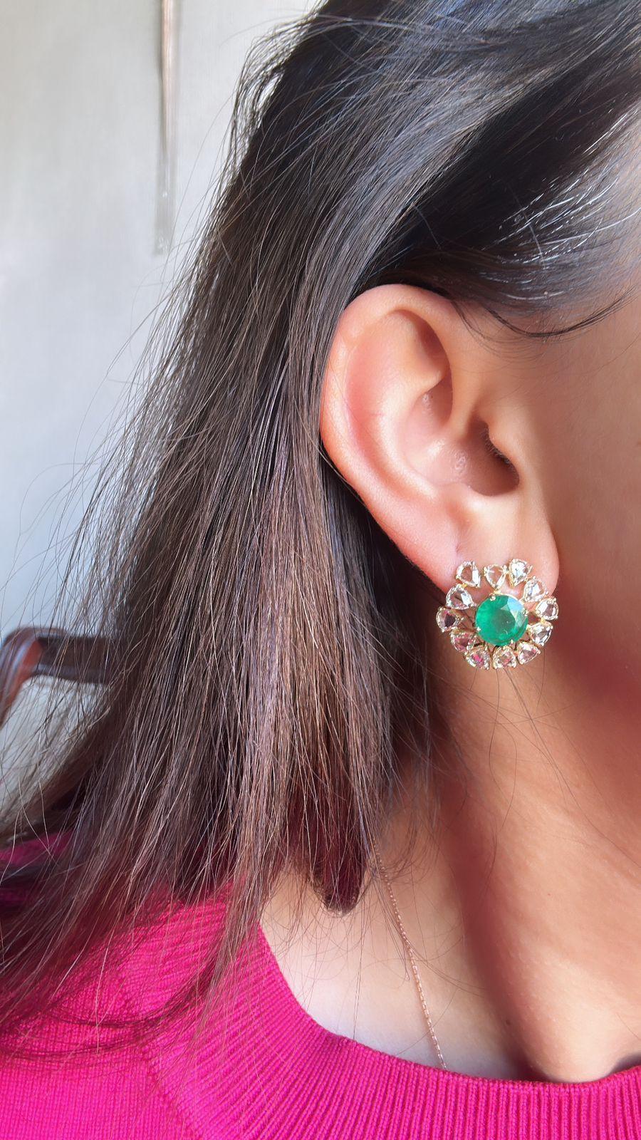 Art Deco Set in 18K Gold, 4.86 carats, Zambian Emerald & Rose Cut Diamonds Stud Earrings For Sale