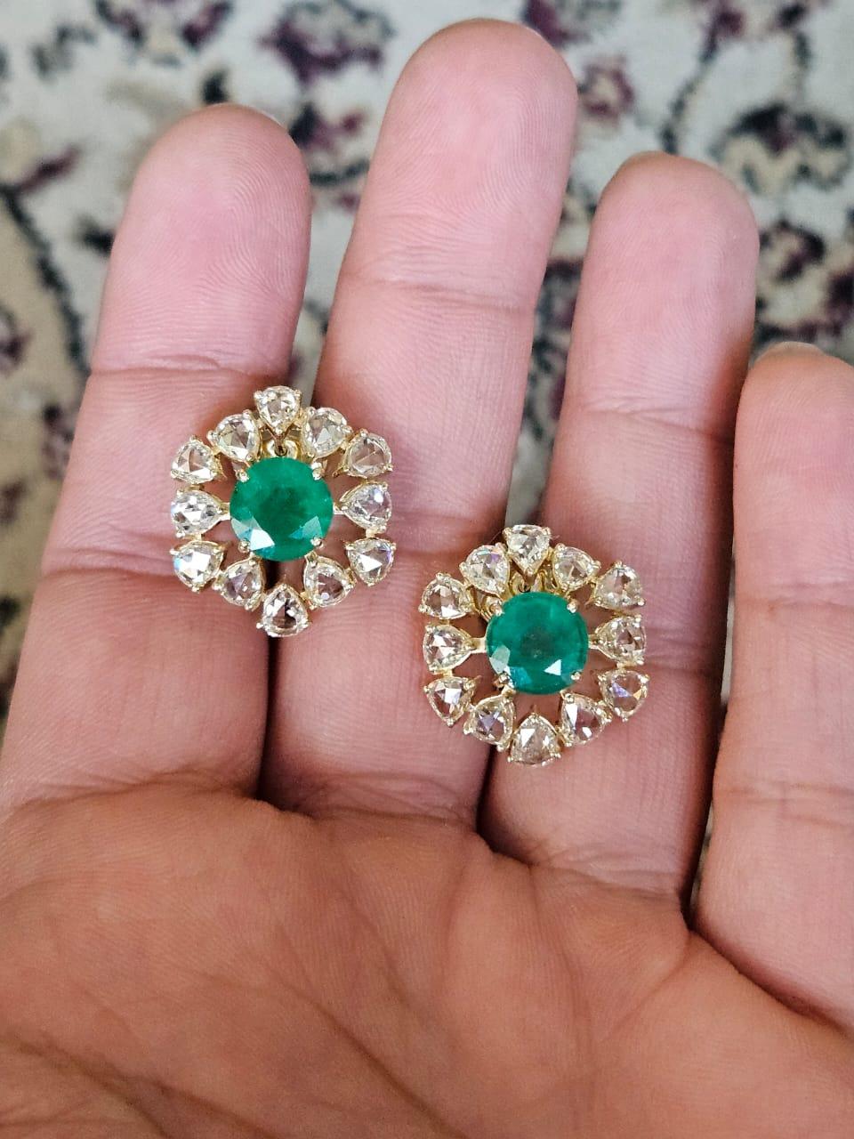 Set in 18K Gold, 4.86 carats, Zambian Emerald & Rose Cut Diamonds Stud Earrings For Sale 1