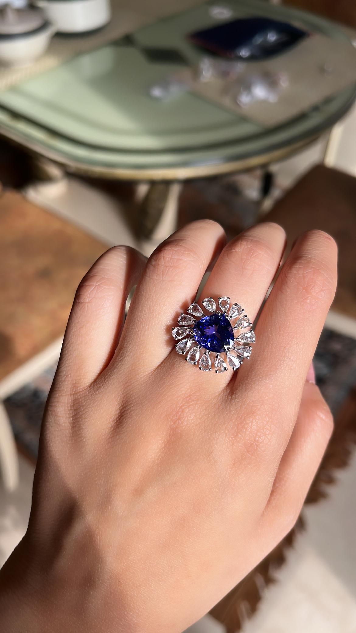 Modern Set in 18K Gold, 5.48 Carats Tanzanite & Rose Cut Diamonds Engagement Ring