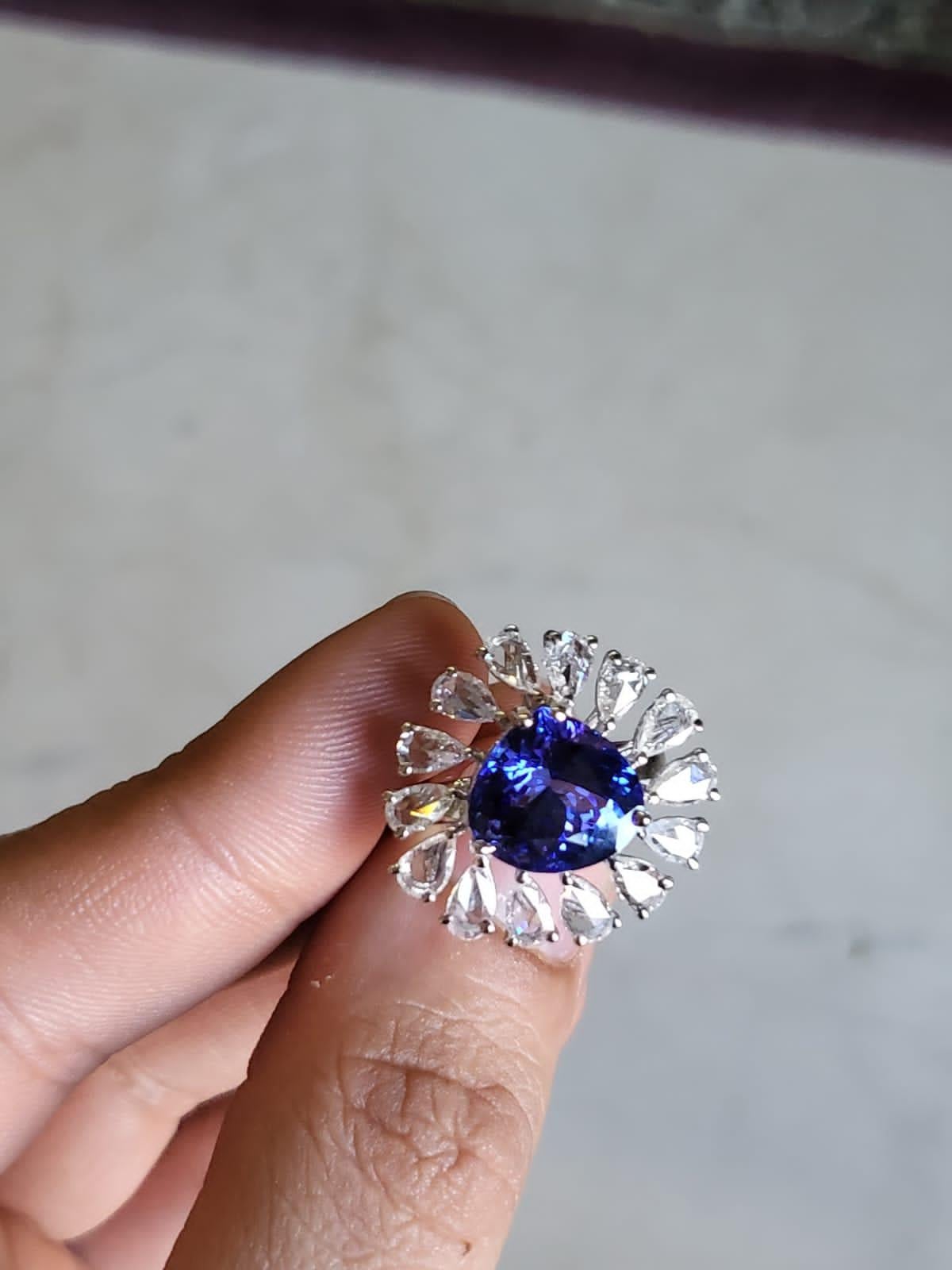 Set in 18K Gold, 5.48 Carats Tanzanite & Rose Cut Diamonds Engagement Ring In New Condition In Hong Kong, HK