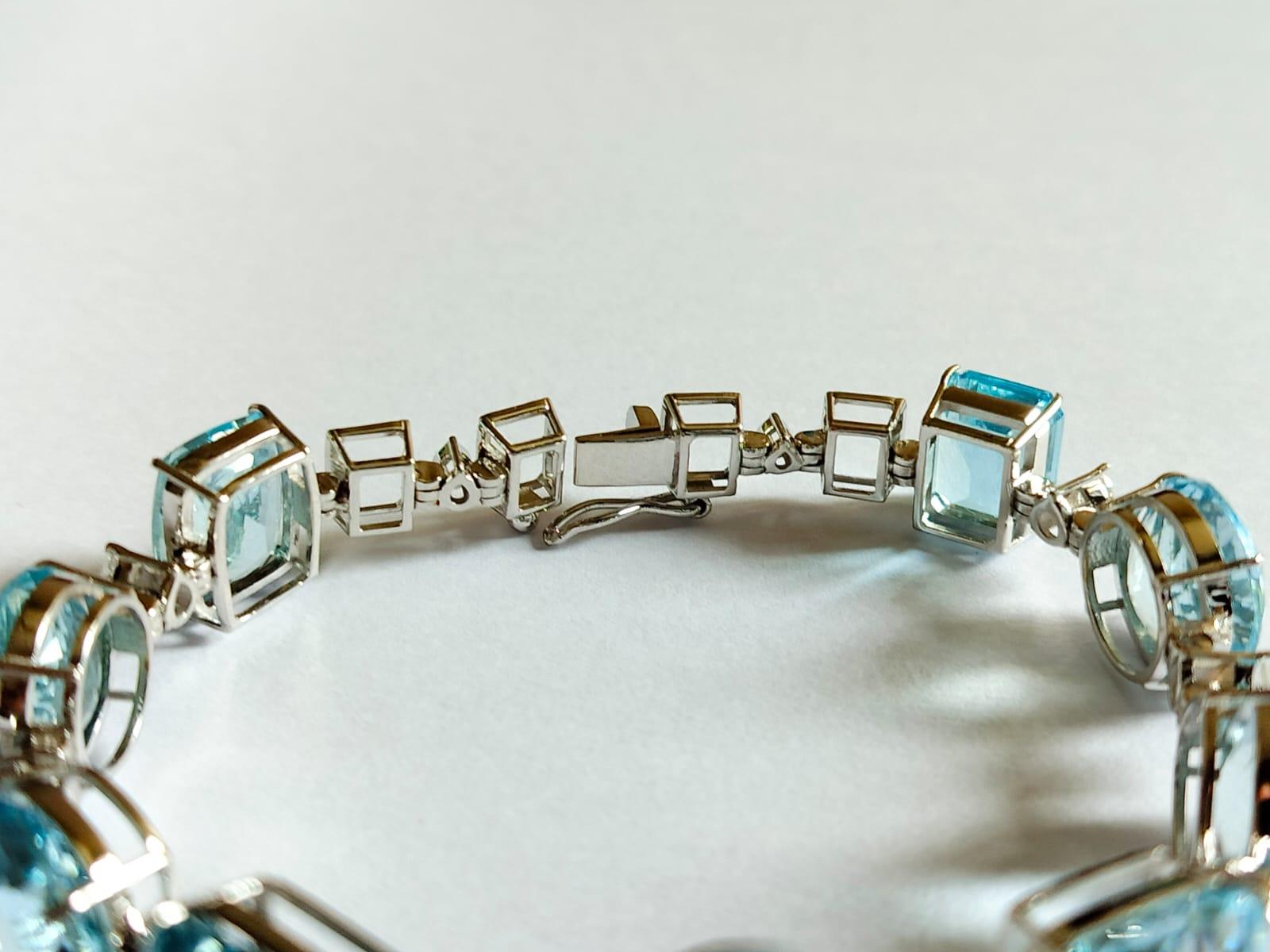 Bracelet tennis en or 18 carats, aigue-marine naturelle de 57,57 carats et diamants Neuf - En vente à Hong Kong, HK