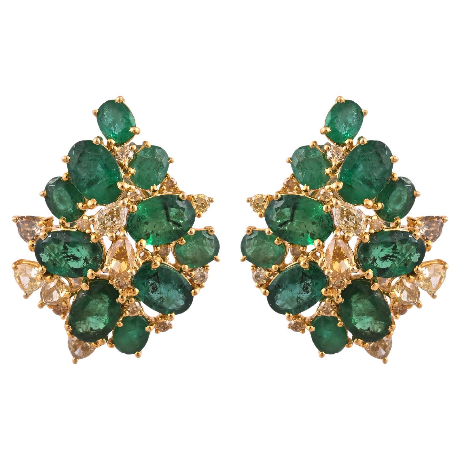 Set in 18K Gold, 6.05 carats, Zambian Emerald & Yellow Diamonds Stud Earrings