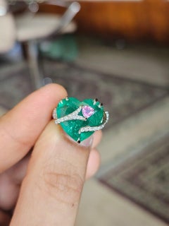 Set in 18K Gold, 6.74 carats Emerald, Pink Sapphire & Diamonds Enagagement Ring