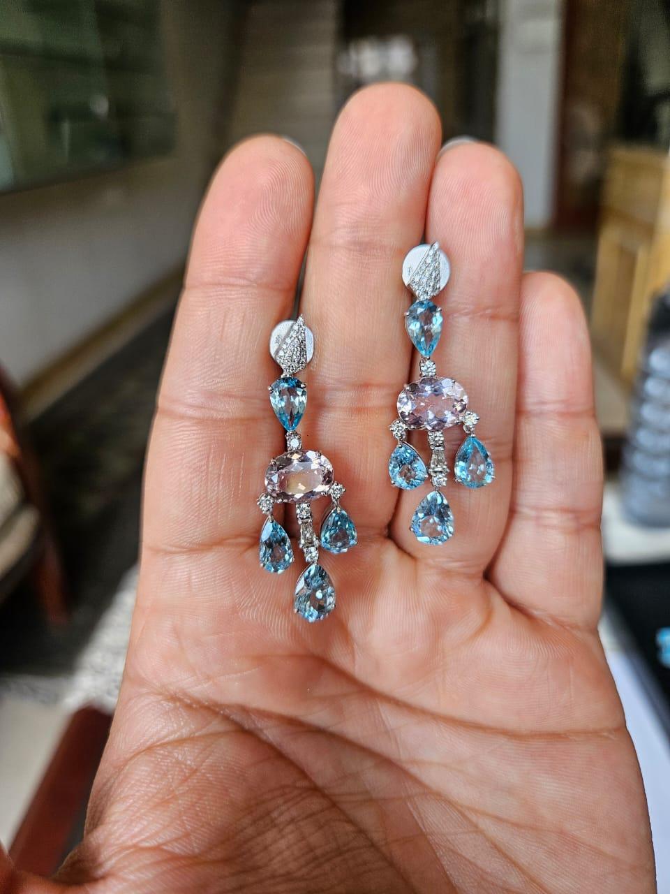 Orecchini pendenti in oro 18 carati, acquamarine, morganiti e diamanti da 6,77 carati in vendita 6