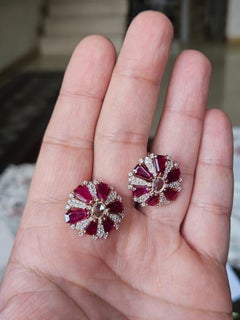 Set in 18K Gold, 6.82 carats, Mozambique Rubies & Rose Cut Diamonds Stud Earring
