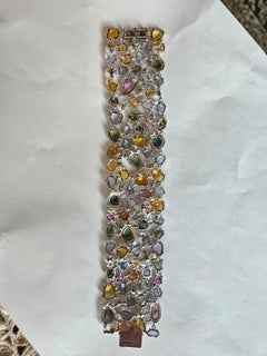 Bracciale in oro 18 carati, 68,39 carati con zaffiri multipli, perle e diamanti A Link