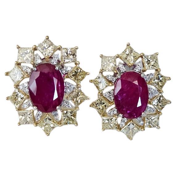 Set in 18K Gold, 7.35 carats, Unheat Mozambique Ruby
Yellow Diamonds Earring