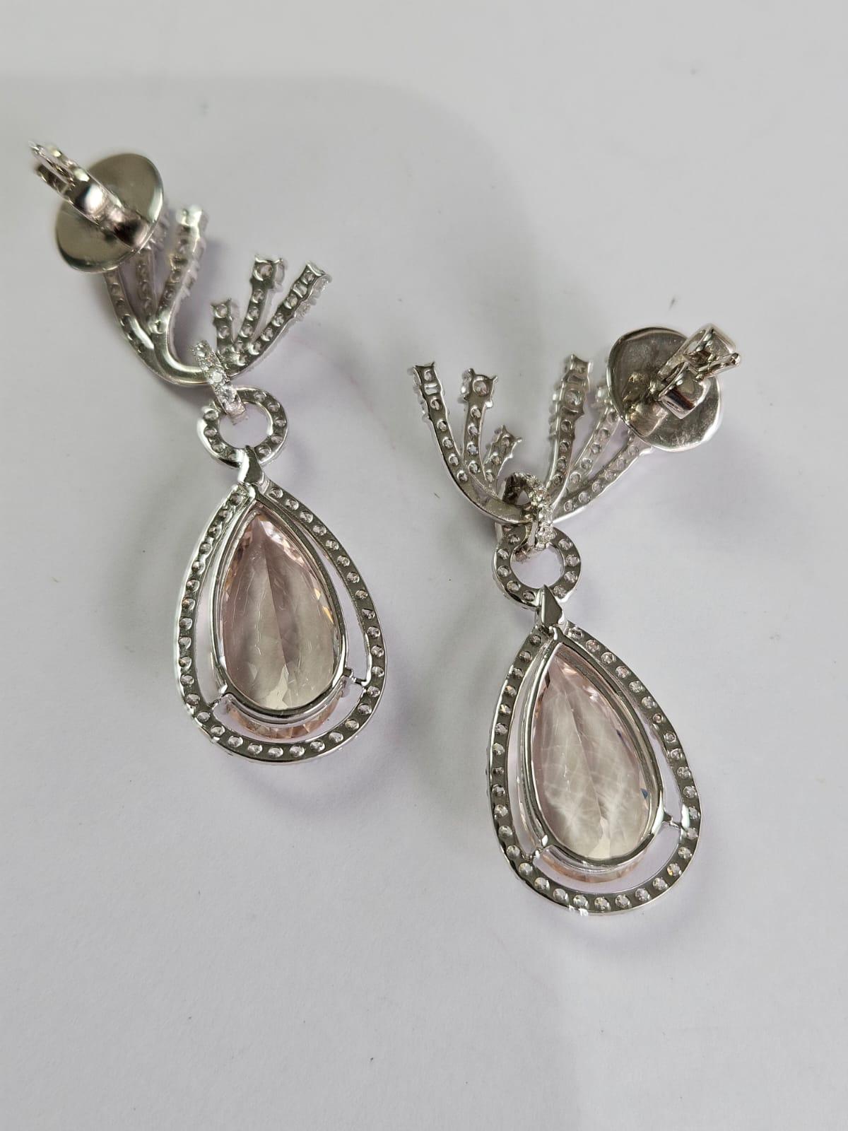 Pear Cut Set in 18K Gold, 7.40 carats Morganite & Diamonds Chandelier Drop Earrings For Sale