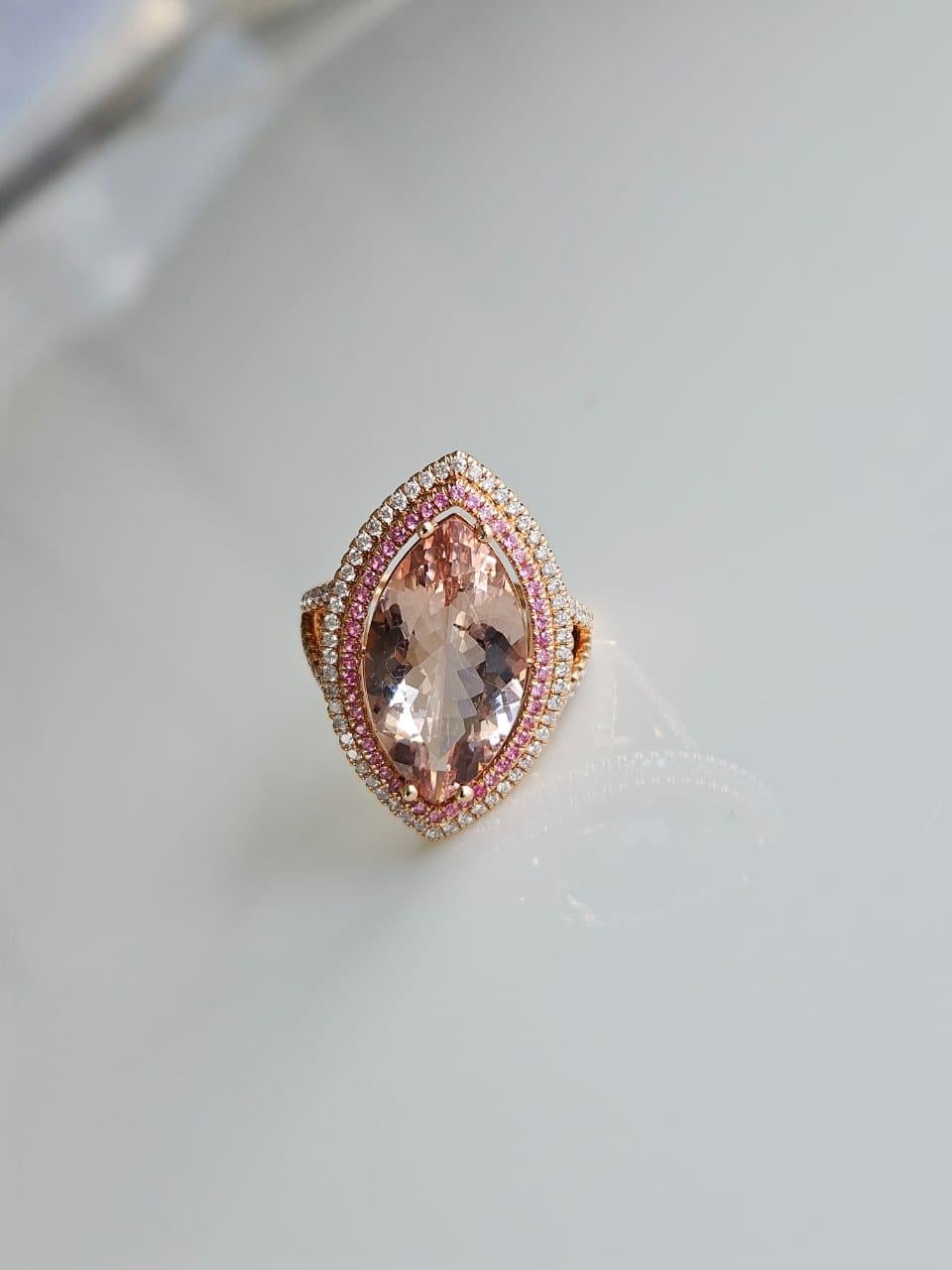 In 18K Gold gefasst, 7,44 Karat, Morganit, Pinke Saphire & Diamanten Cocktail-Ring im Zustand „Neu“ im Angebot in Hong Kong, HK