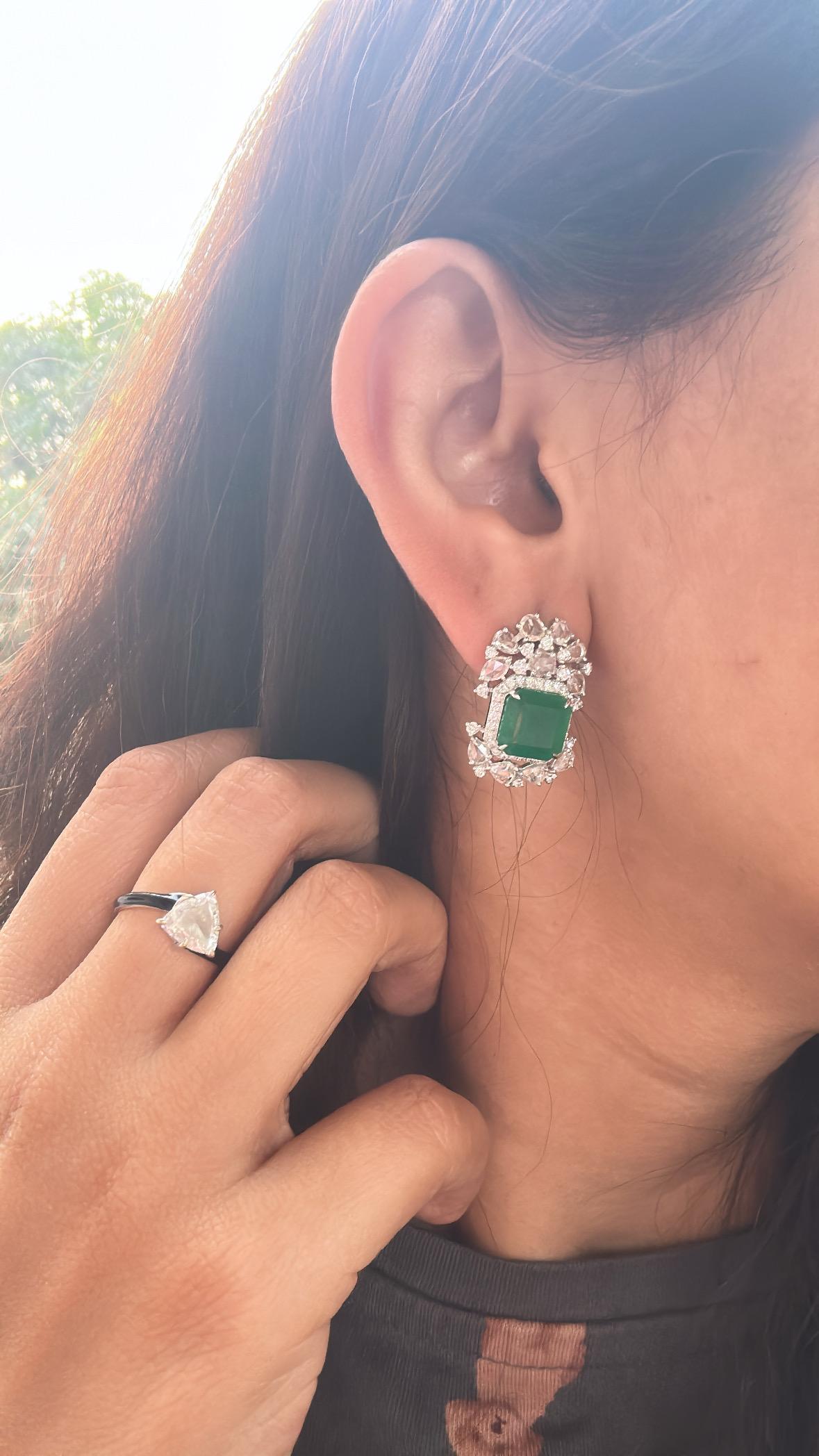 Set in 18K Gold, 7.56 carats, Zambiam Emerald & Rose Cut Diamonds Stud Earrings For Sale 1