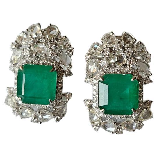 Pendientes de oro de 18 quilates, 7,56 quilates, esmeralda de Zambiam y diamantes talla rosa