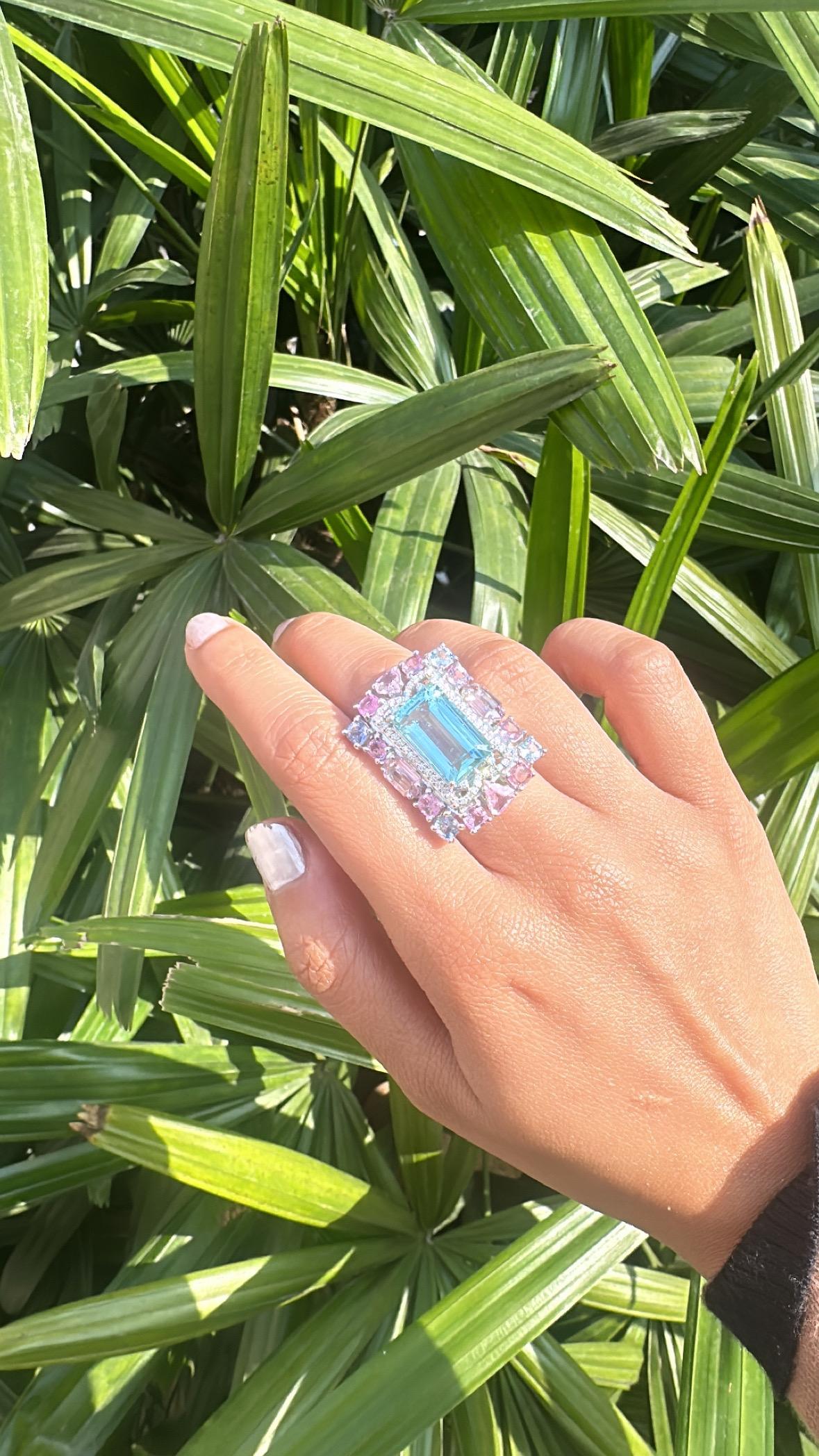 Set in 18K Gold, 7.97 carats Aquamarine, Multi Sapphires & Diamond Cocktail Ring For Sale 6