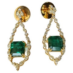 Set in 18K Gold, 8.01 carats, Zambian Emerald & Yellow Diamond Drop Earrings