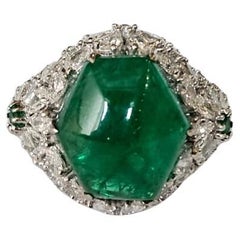 Set in 18K Gold, 8.08 carat Zambian Emerald Sugarloaf & Diamonds Engagement Ring