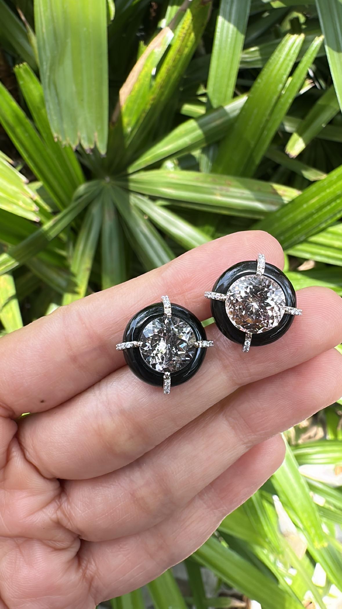Boucles d'oreilles en or 18 carats, Morganite, Onyx noir et diamants, 8.38 carats en vente 2