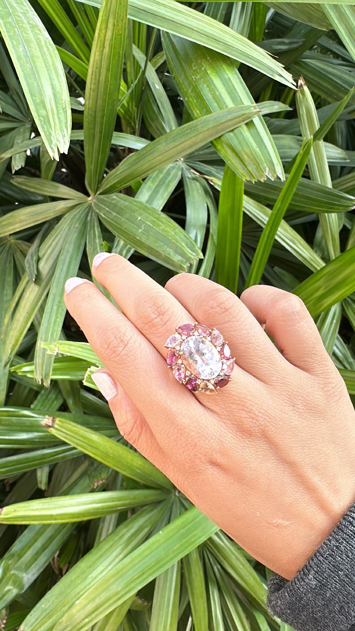Set in 18K Gold, 8.47 carats Morganite, Tourmalines & Diamonds Cocktail Ring For Sale 4