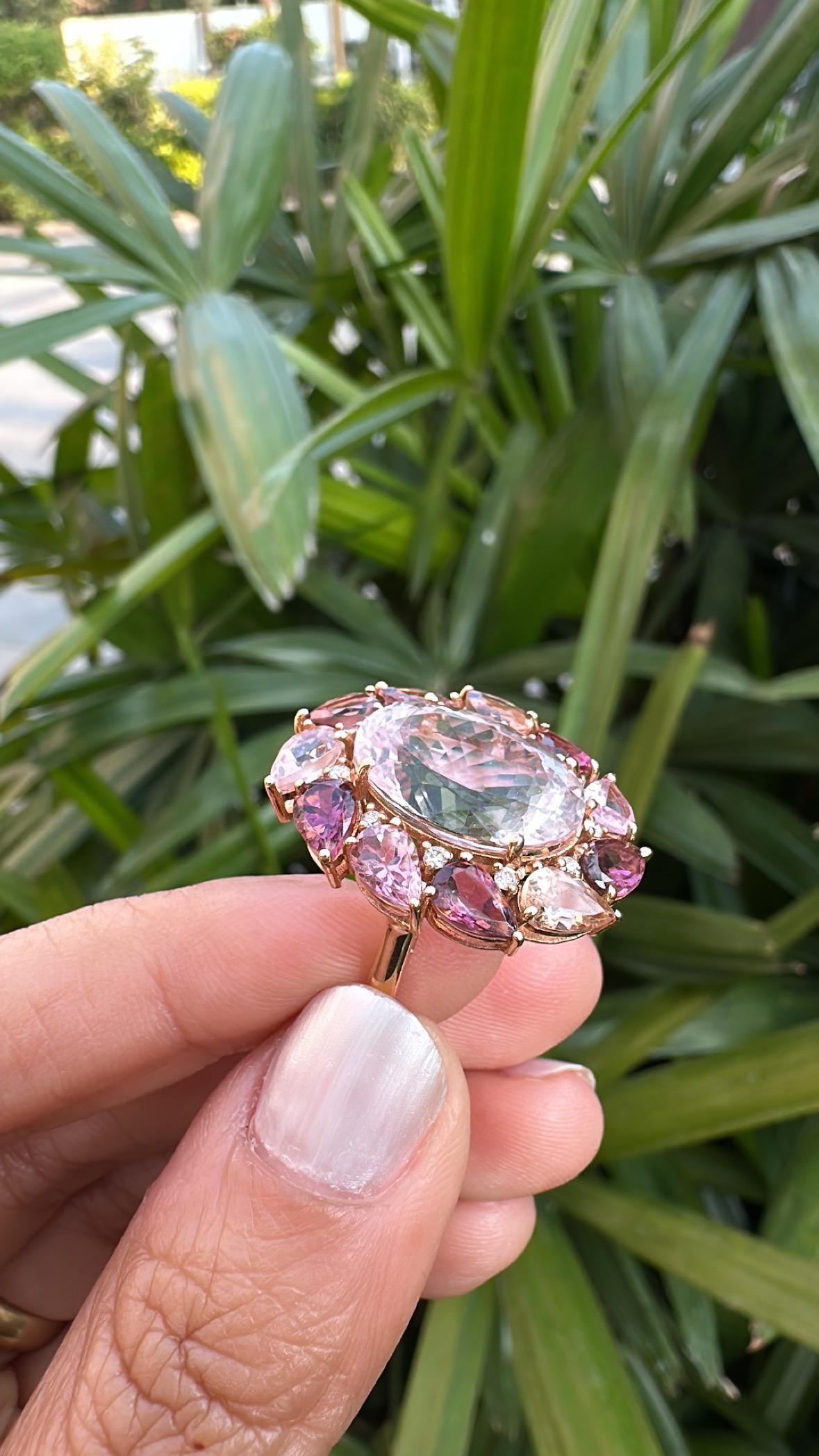 Set in 18K Gold, 8.47 carats Morganite, Tourmalines & Diamonds Cocktail Ring For Sale 1