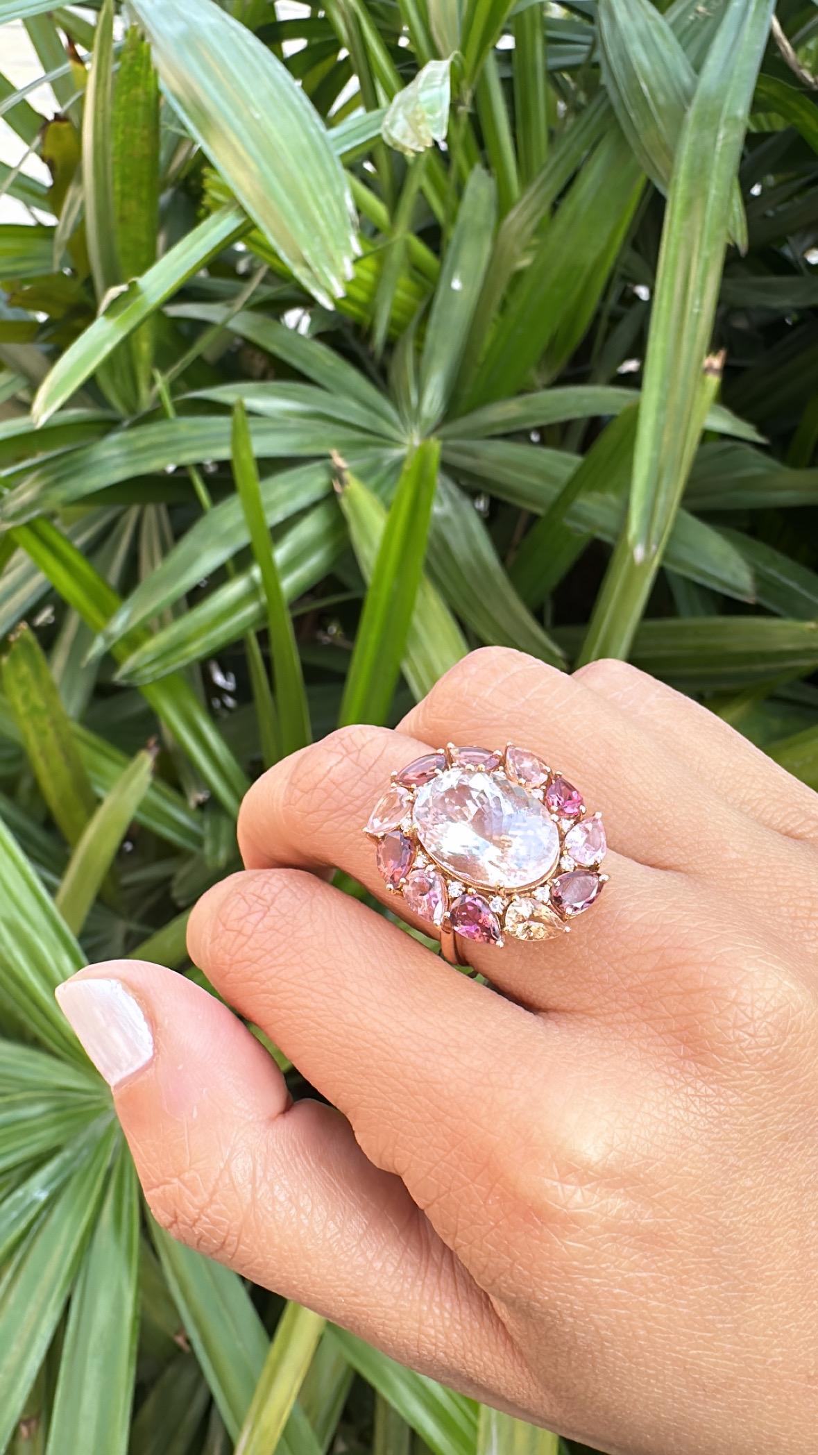 Set in 18K Gold, 8.47 carats Morganite, Tourmalines & Diamonds Cocktail Ring For Sale 2