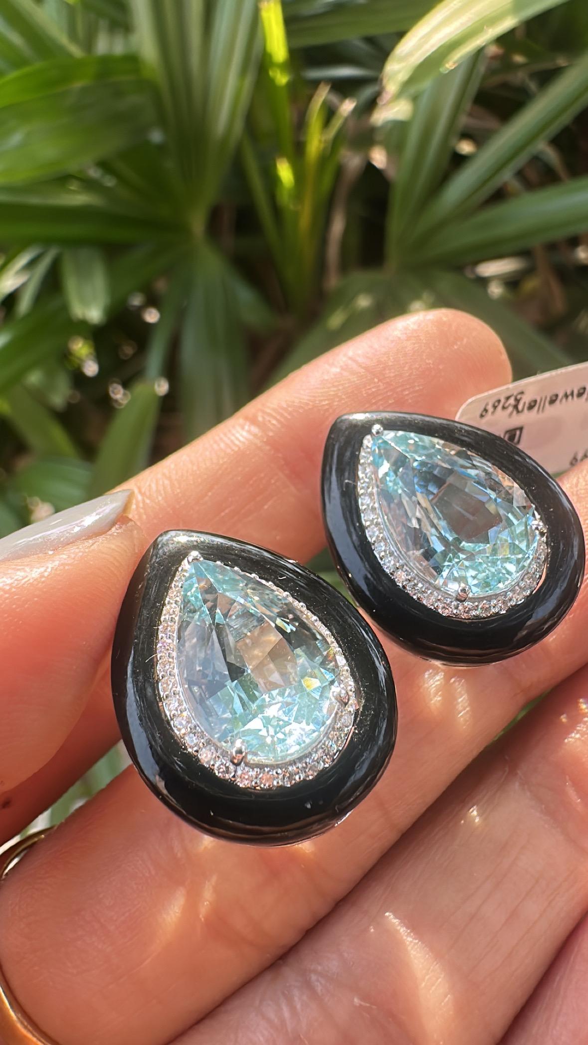 Boucles d'oreilles en or 18 carats, aigue-marine, onyx noir et diamants, 8,54 carats en vente 4