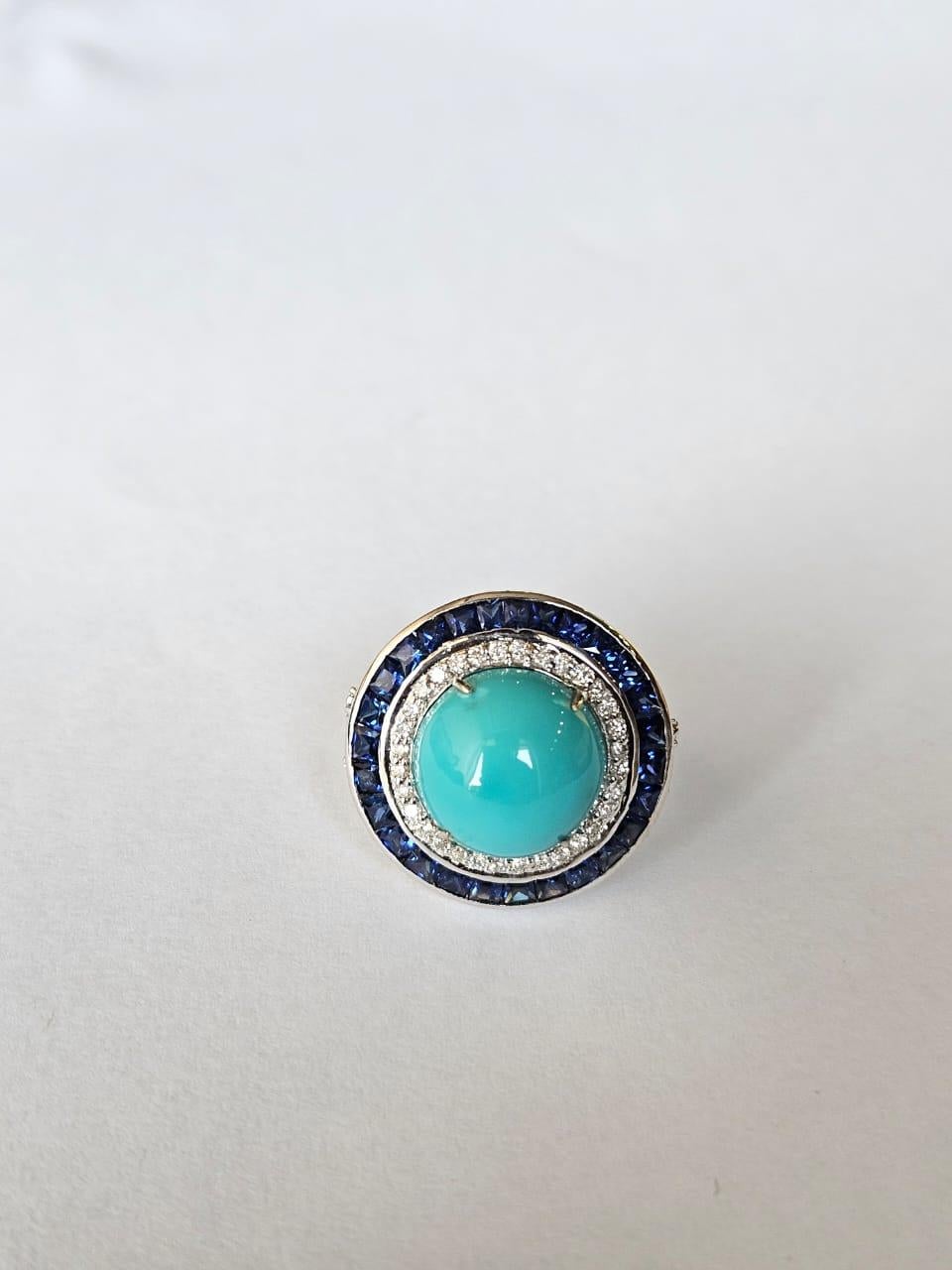 Women's or Men's Set in 18K Gold, 8.65 carats Turquoise, Blue Sapphires & Diamonds Cocktail Ring For Sale