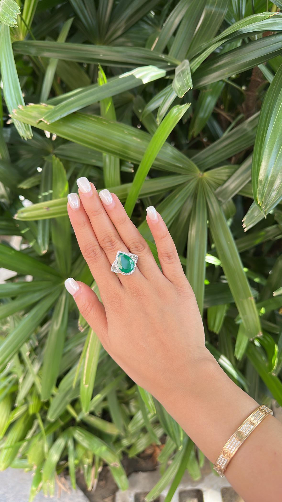 Verlobungsring aus 18-karätigem Gold, 8,77 Karat sambischer Smaragd und Diamanten im Rosenschliff im Angebot 7