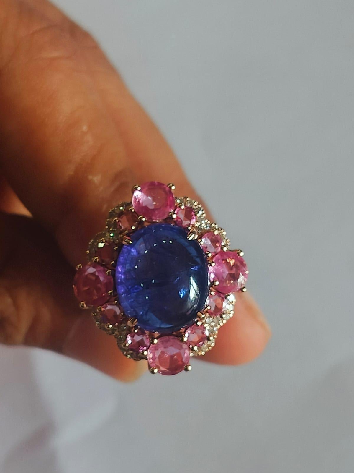 Set in 18K Gold, 9.00 Carats Tanzanite, Pink Sapphire & Diamond Cocktail Ring  In New Condition For Sale In Hong Kong, HK