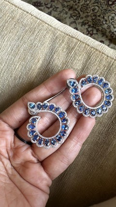 Créoles chandelier en or 18 carats, saphirs bleus et diamants 9,02 carats