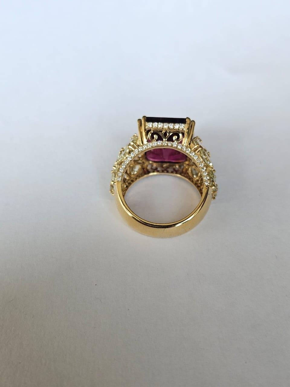Classical Roman Set in 18K Gold, 9.17 carats Rubellite & Yellow Diamond Engagement Cocktail Ring