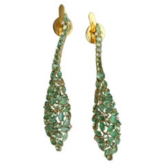 Boucles d'oreilles chandelier en or 18 carats, émeraude de Zambie 9,19 carats et diamants