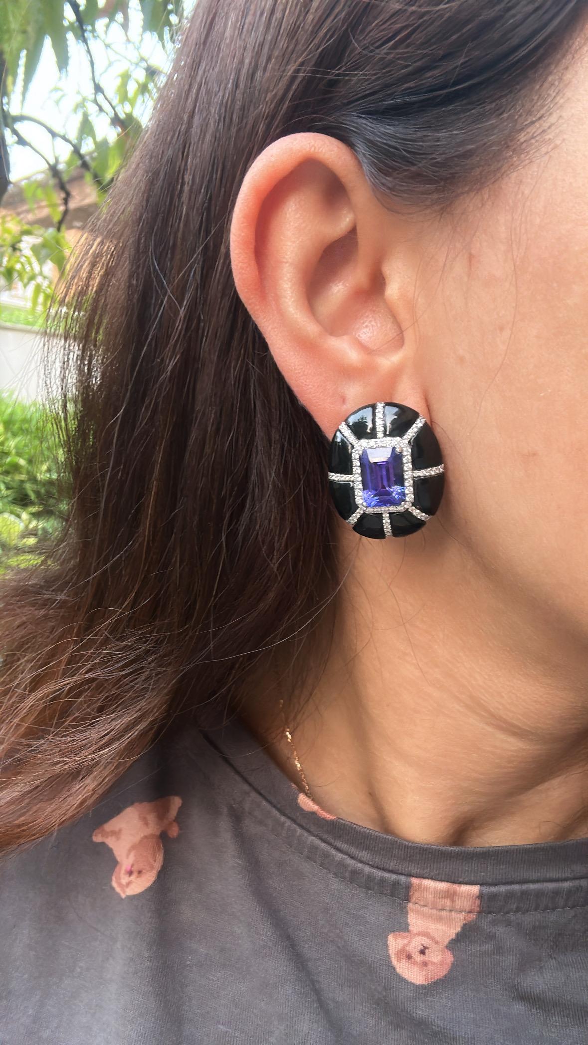 Pendientes de oro de 18 quilates, tanzanita de 9,24 quilates, ónice negro y diamantes en venta 3