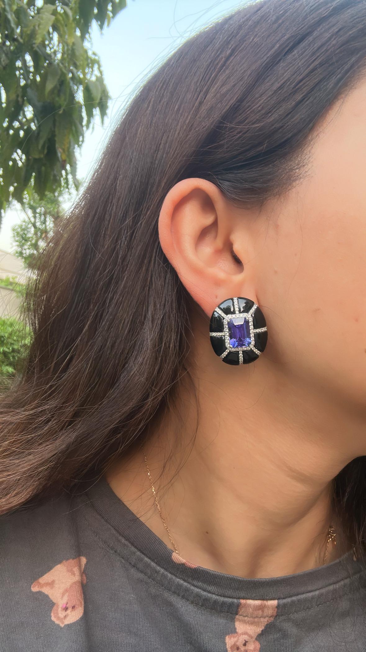 Pendientes de oro de 18 quilates, tanzanita de 9,24 quilates, ónice negro y diamantes en venta 4