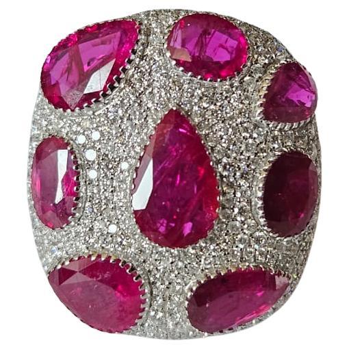 Set in 18K Gold, 9.63 carats, natural Mozambique Ruby & Diamonds Cocktail Ring
